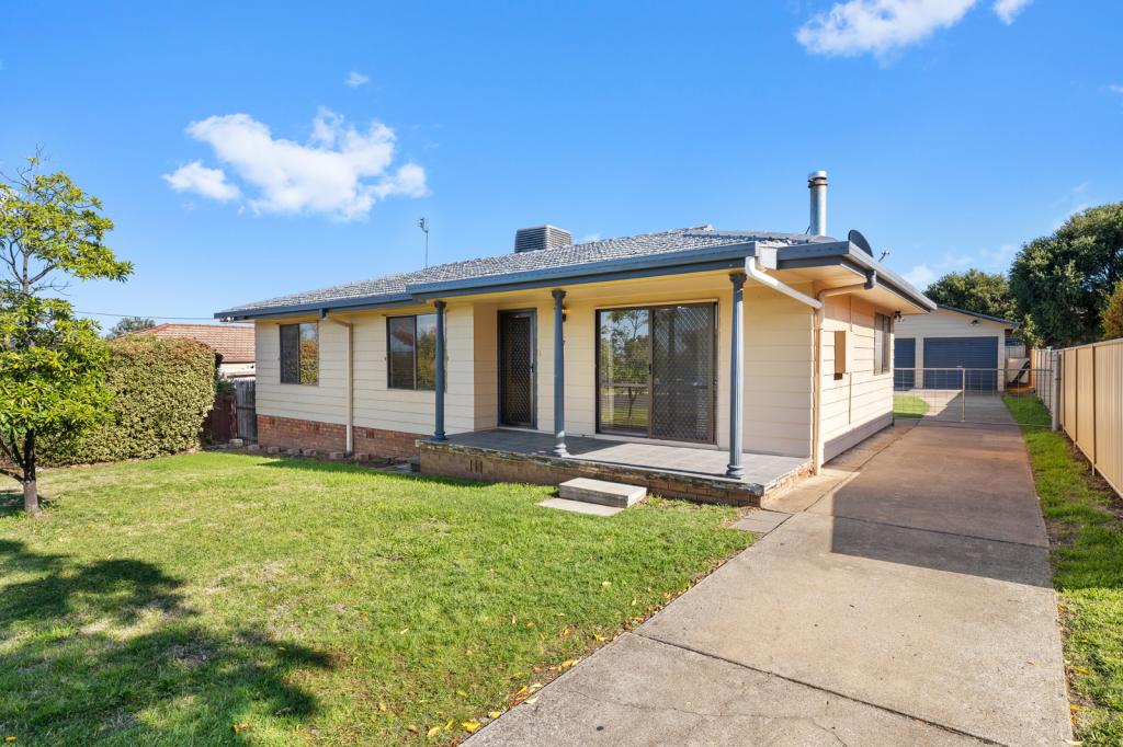 7 Ernest St, Oxley Vale, NSW 2340