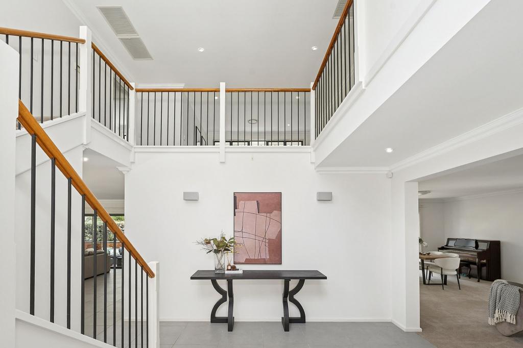 9 GLENWOOD CL, WAHROONGA, NSW 2076