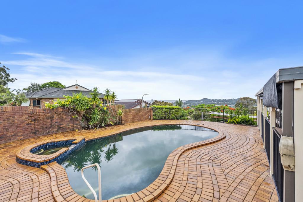 82 Doubleview Dr, Elanora, QLD 4221