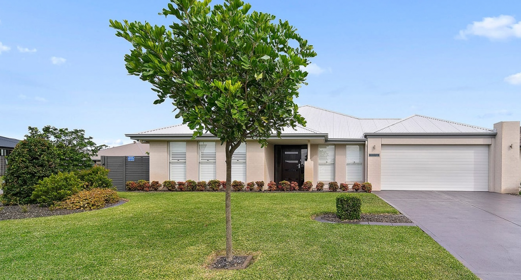 12 Sygna St, Fern Bay, NSW 2295