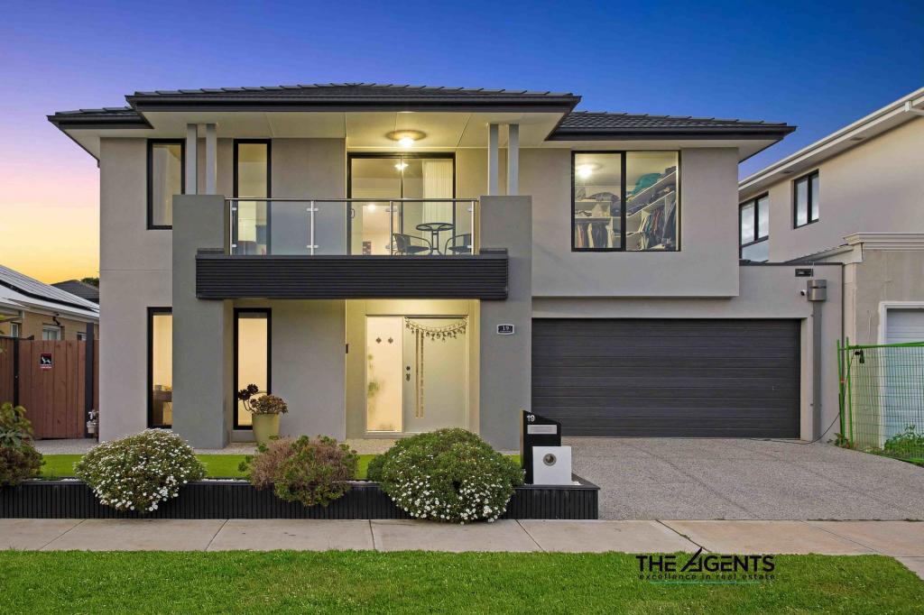 19 Captain Dr, Point Cook, VIC 3030