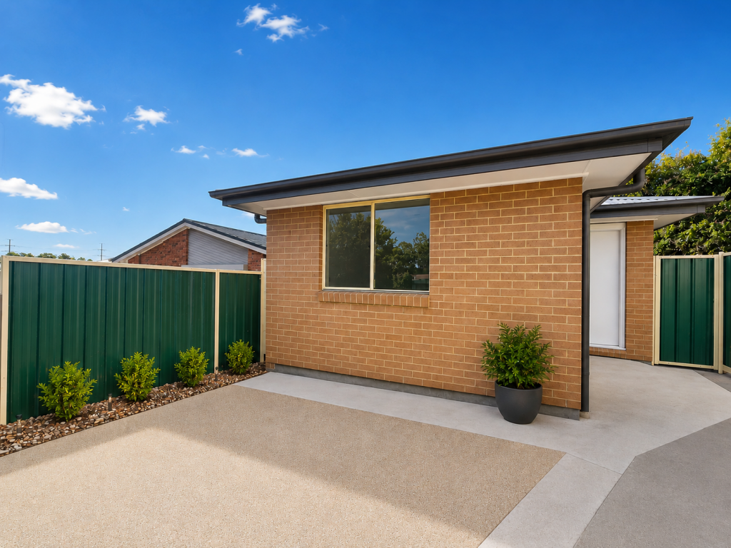 4a Page Cl, Minto, NSW 2566