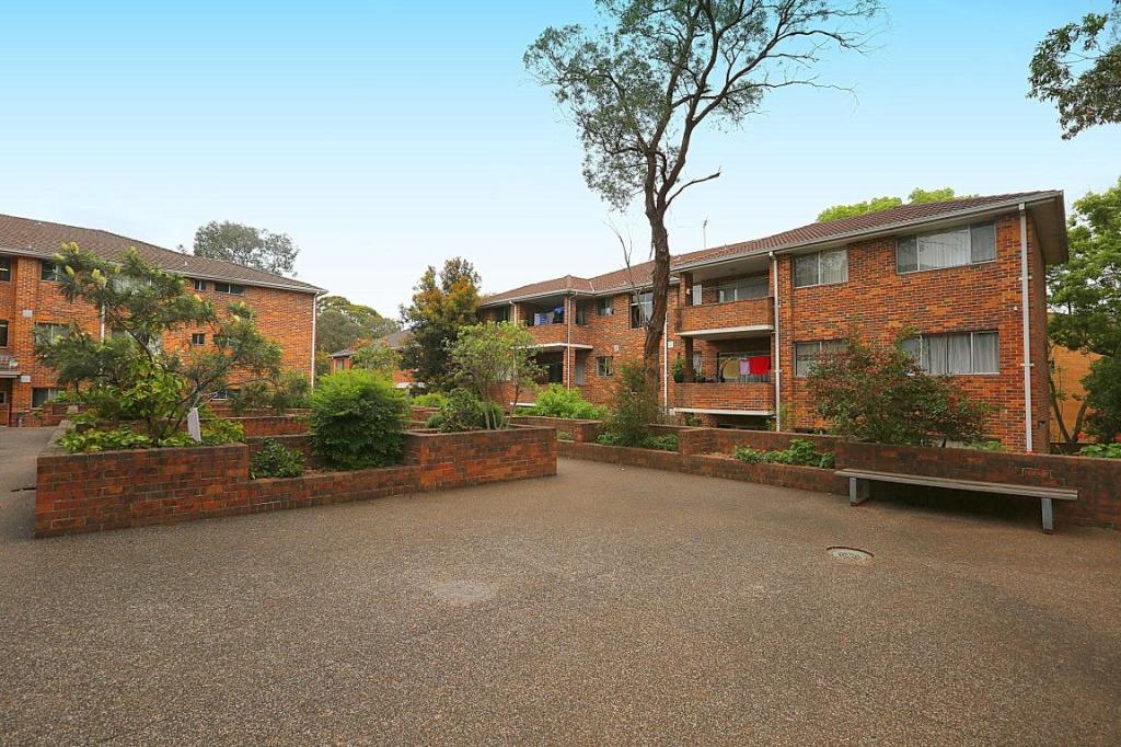 39/30-34 Sir Joseph Banks St, Bankstown, NSW 2200