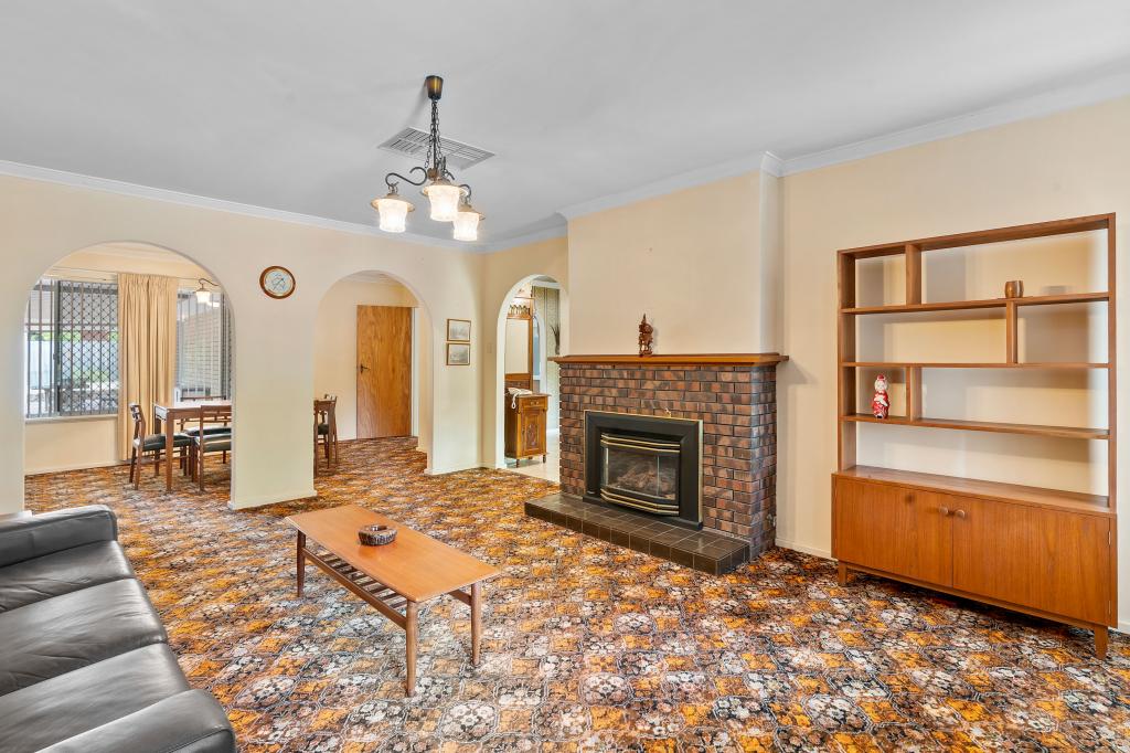 69 Coomoora Rd, Booragoon, WA 6154