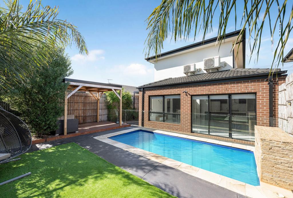 7 Monticiano Rd, Fraser Rise, VIC 3336