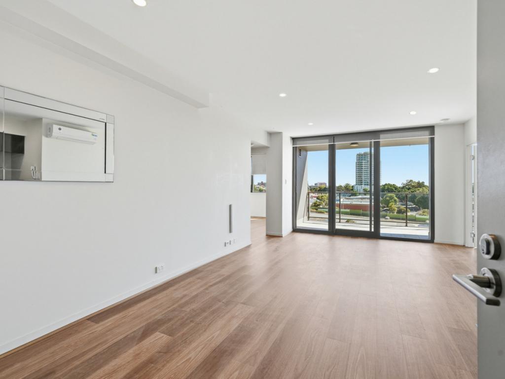 24/3 Homelea Ct, Rivervale, WA 6103