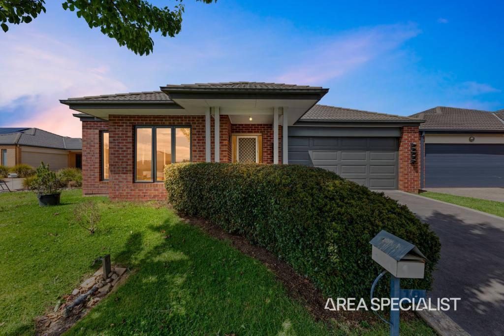 18 WESTWOOD GR, PAKENHAM, VIC 3810