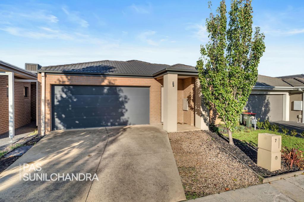 7 MIETTA TCE, GREENVALE, VIC 3059