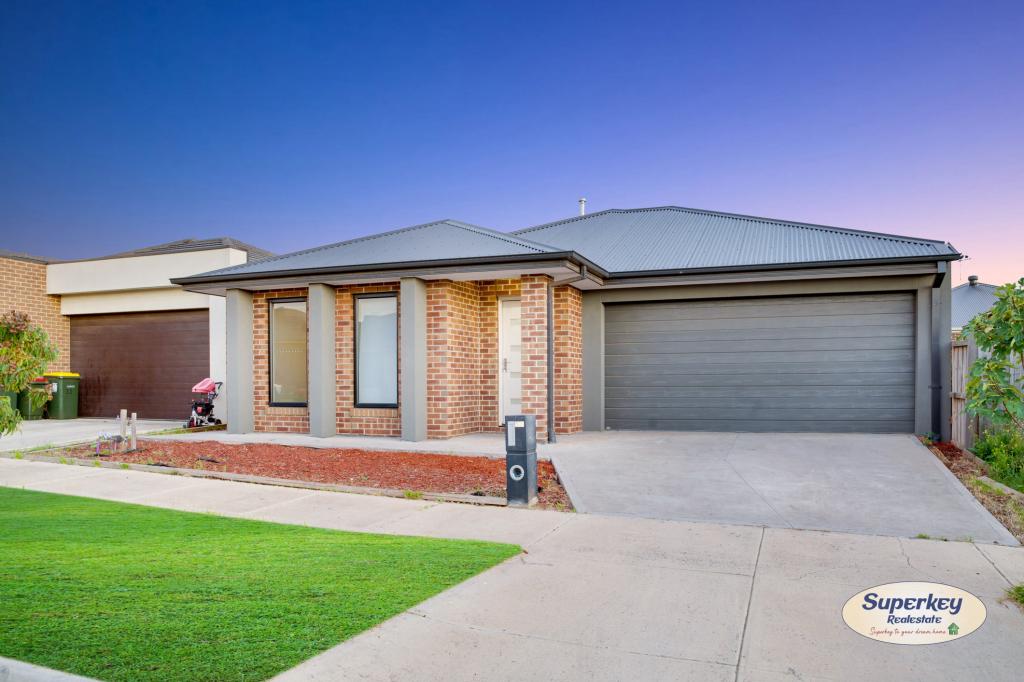 13 HOUND ST, WYNDHAM VALE, VIC 3024