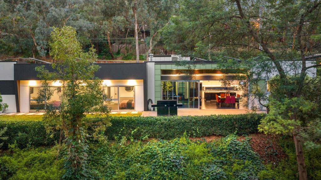 50 Karingal Dr, Eltham, VIC 3095
