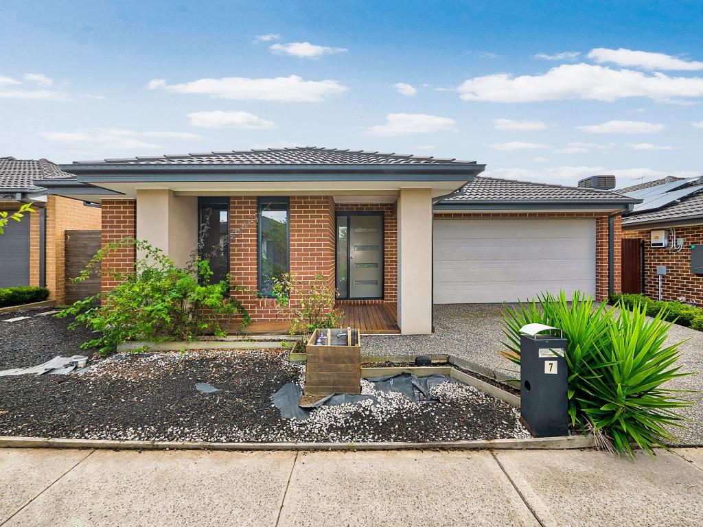 7 Invermay Way, Clyde, VIC 3978