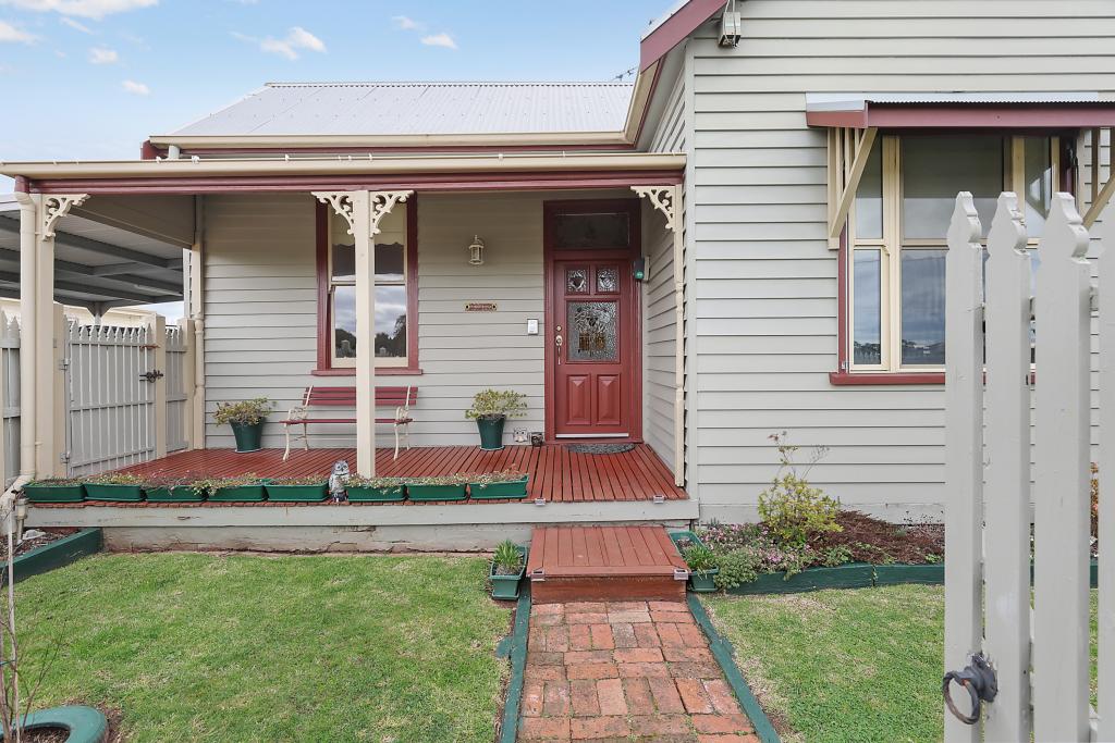 67 Parrott St, Cobden, VIC 3266