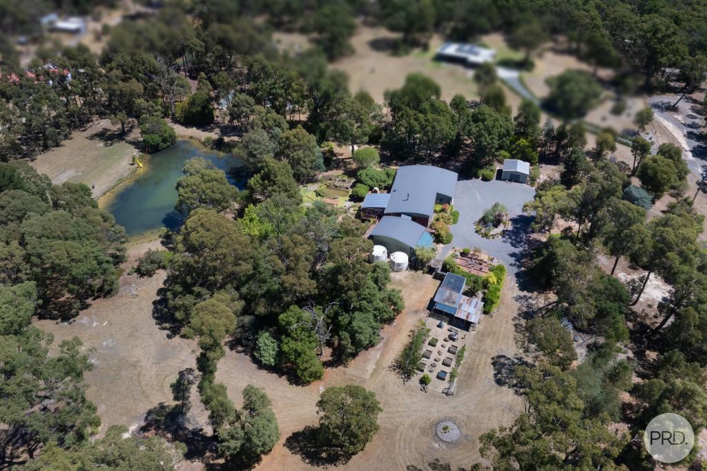 25 De Regt Dr, Creswick, VIC 3363