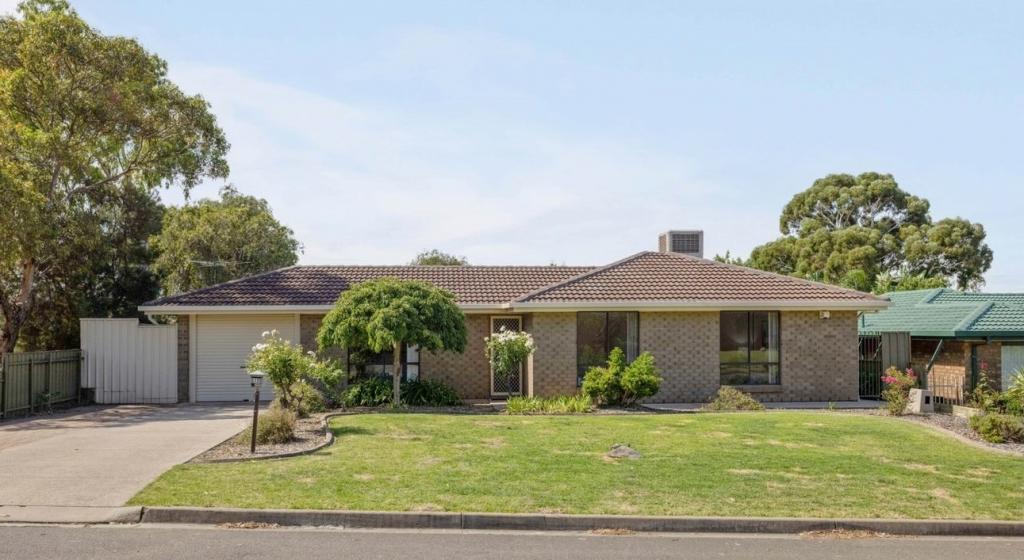 12 Moncur St, Woodcroft, SA 5162