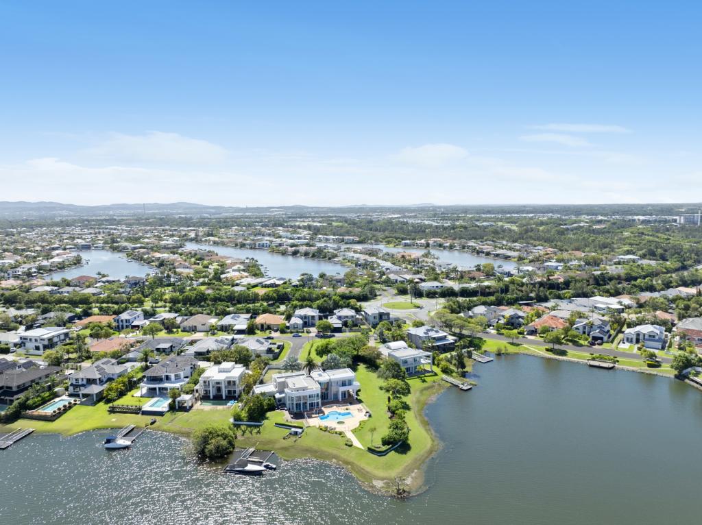 6 TAY CT, HELENSVALE, QLD 4212