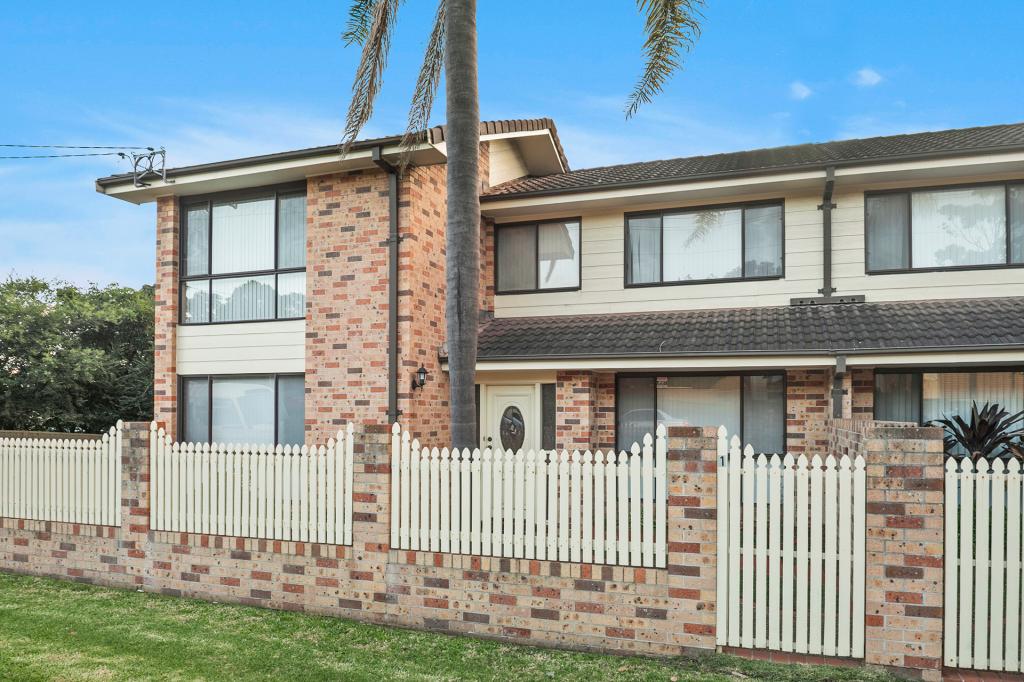 1/48 Buena Vista Ave, Lake Heights, NSW 2502