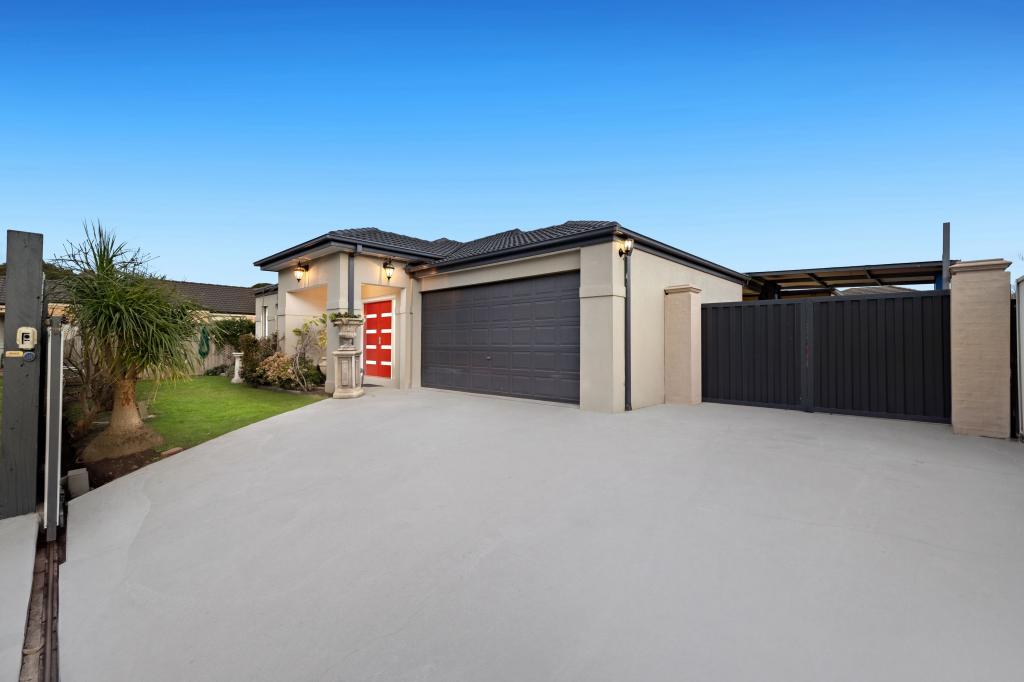 9 Hector Dr, Cranbourne, VIC 3977