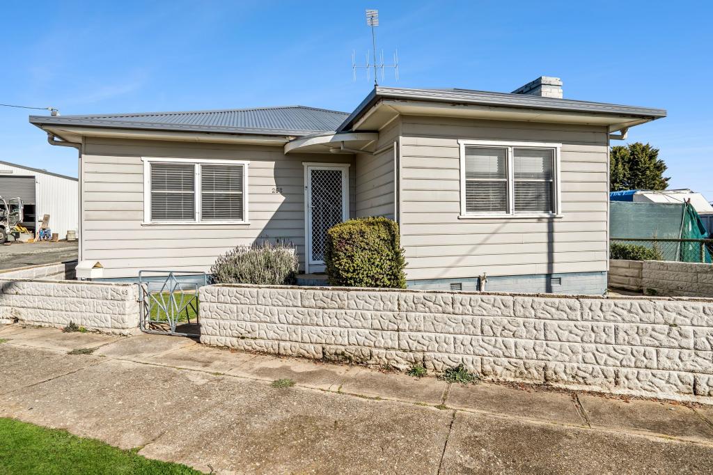 253 Goulburn St, Crookwell, NSW 2583