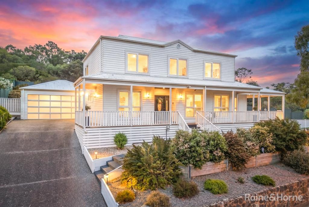 169 Belleview Dr, Sunbury, VIC 3429