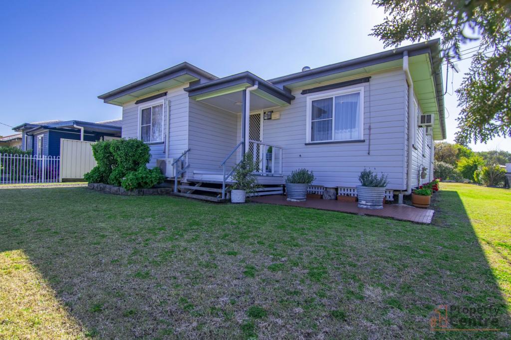 69 Moreton St, Dalby, QLD 4405