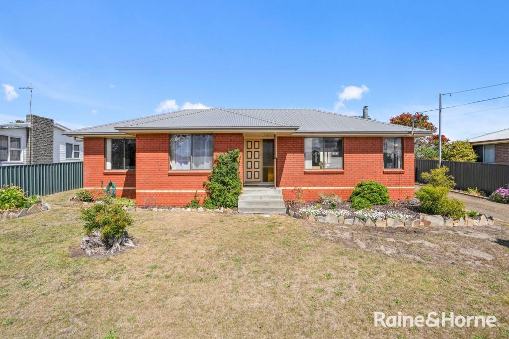 24 Roberts St, Triabunna, TAS 7190