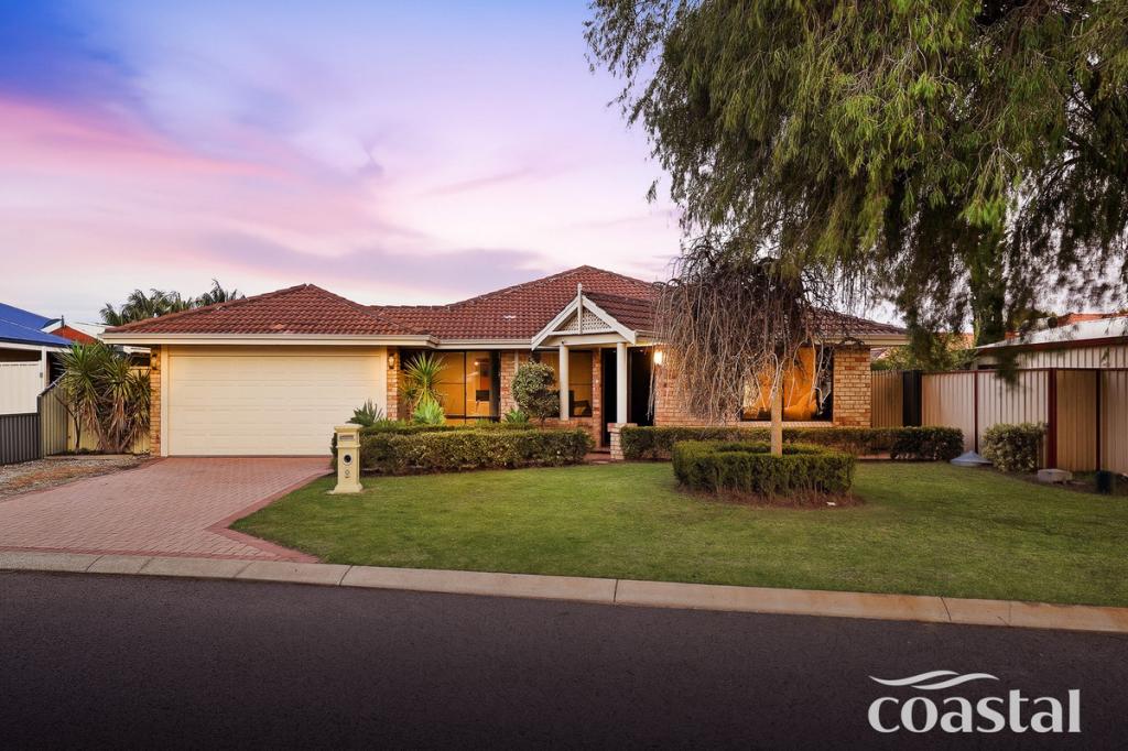 8 PESARO GRN, SECRET HARBOUR, WA 6173