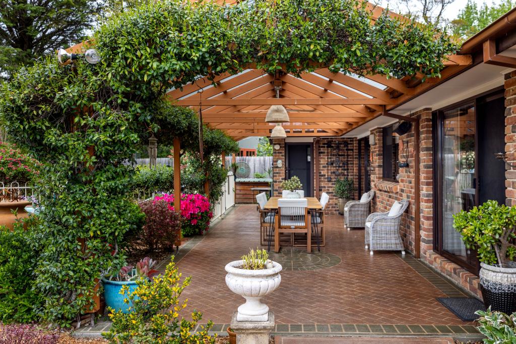 8 Mount Vista Cl, Berry, NSW 2535