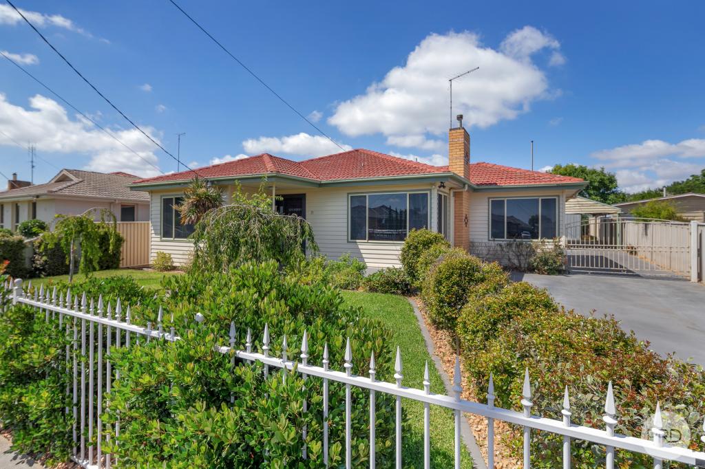 15 Cambridge St, Wendouree, VIC 3355