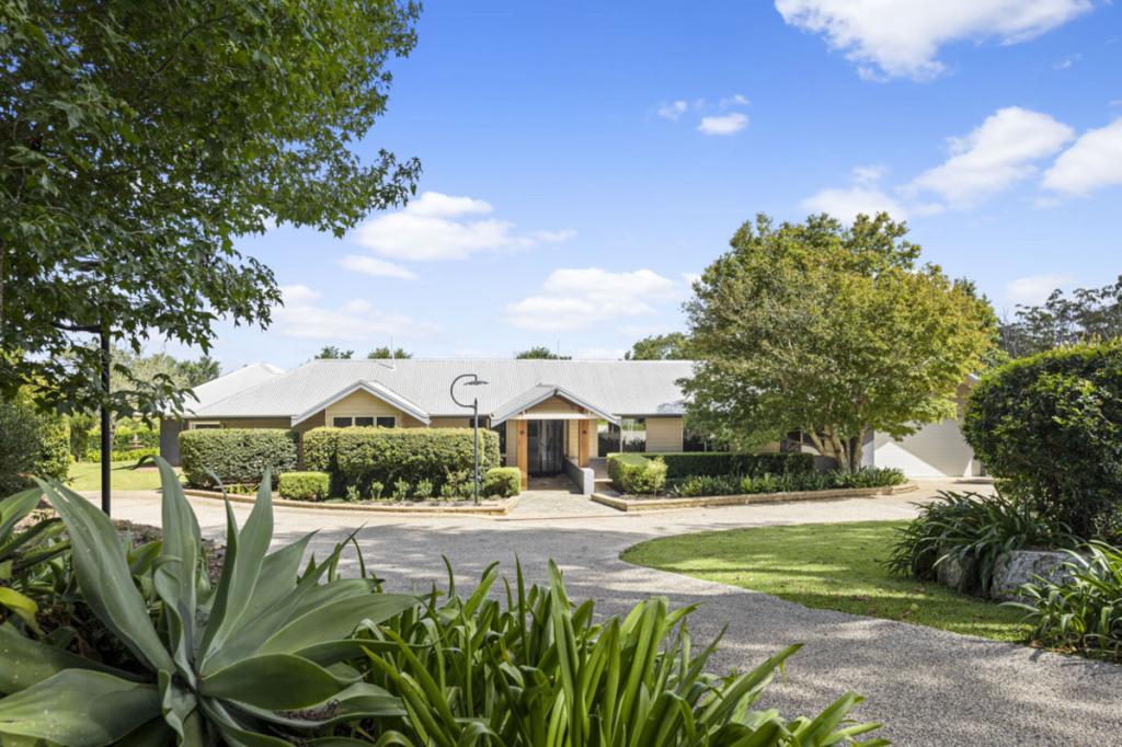 10 Spring St, Middle Ridge, QLD 4350