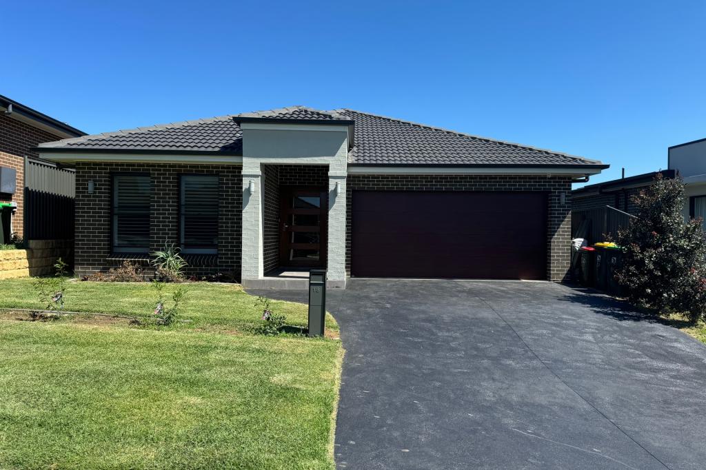 18 Munro St, Leppington, NSW 2179