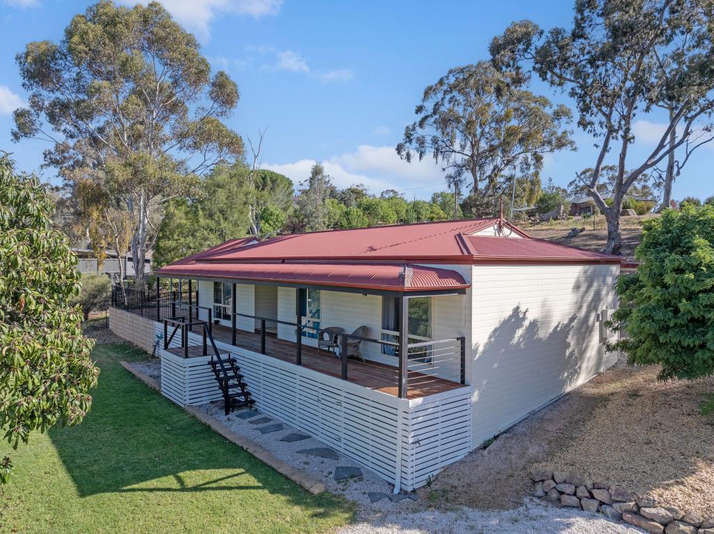 18 Blyth Rd, Clare, SA 5453