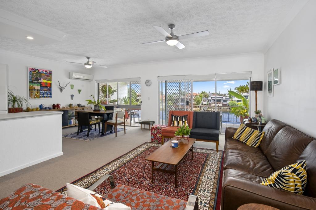 8/29 HOOKER BVD, BROADBEACH WATERS, QLD 4218