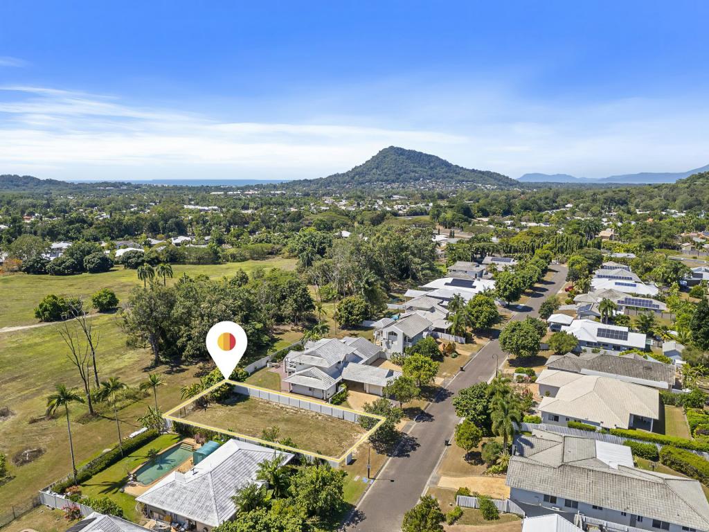 37 PARKINSON AVE, KEWARRA BEACH, QLD 4879