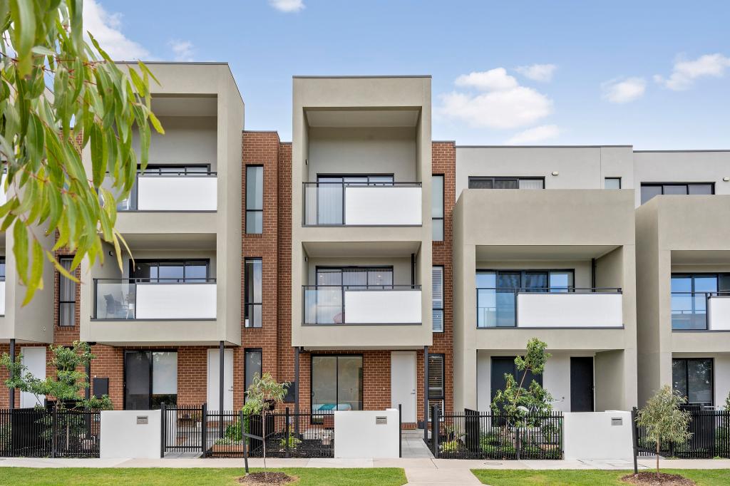 42 Holzer Cres, Braybrook, VIC 3019