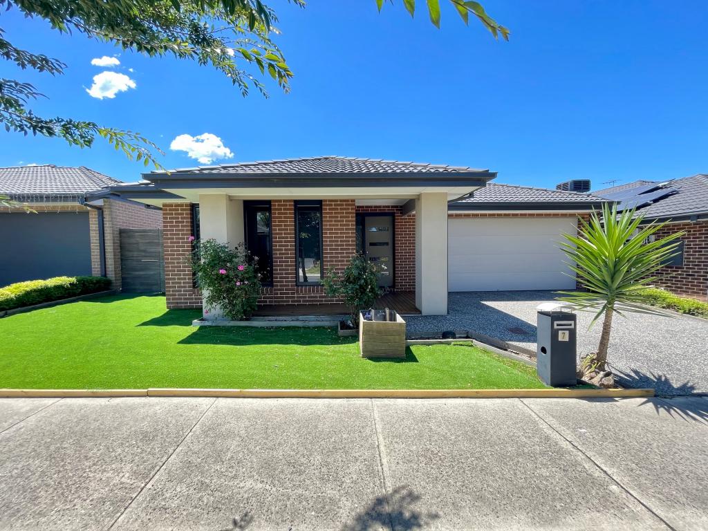 7 Invermay Way, Clyde, VIC 3978