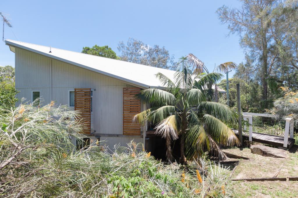 1 Bimba St, Point Lookout, QLD 4183