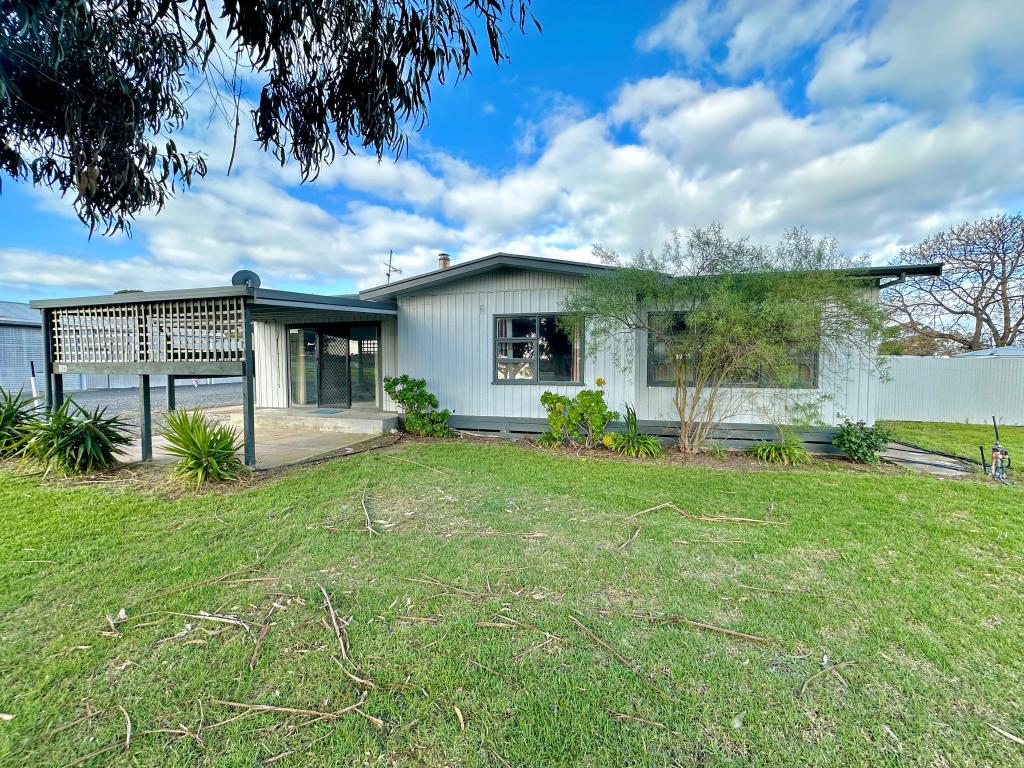 136 Racecourse Rd, Bordertown, SA 5268