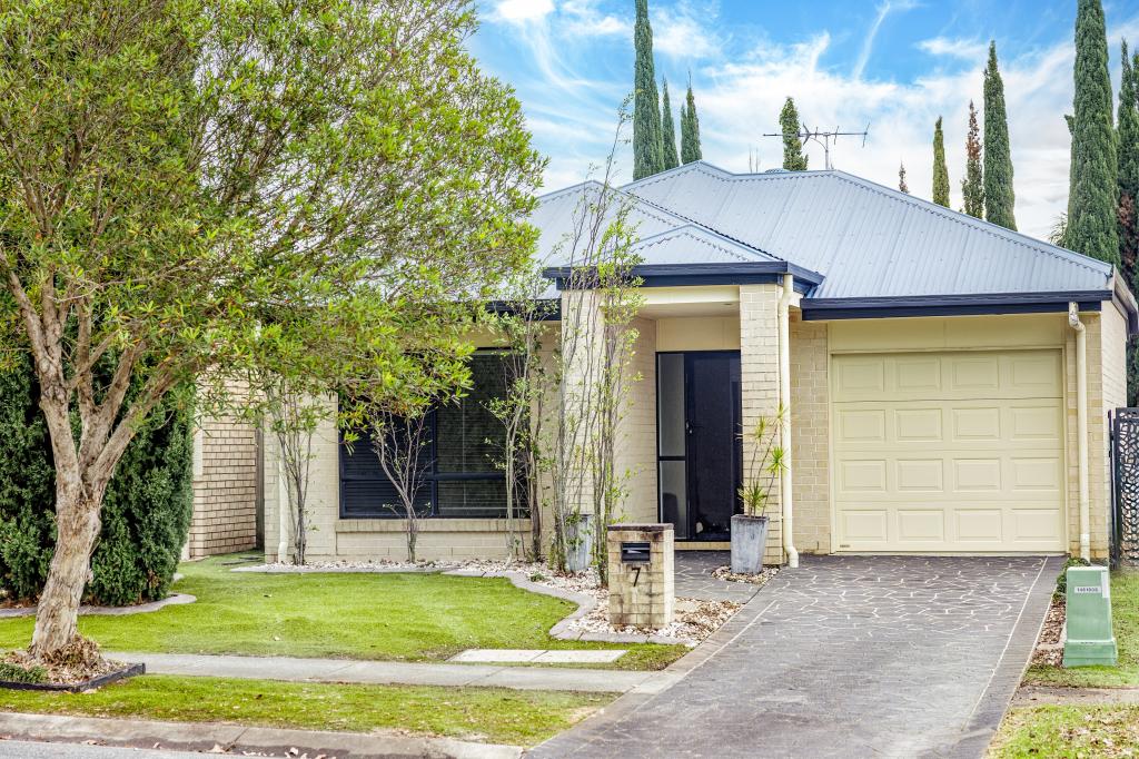 7 Kurrajong Cct, North Lakes, QLD 4509