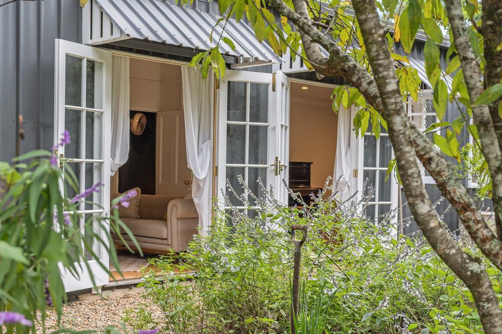 47 Alex Rd, Mount Glorious, QLD 4520