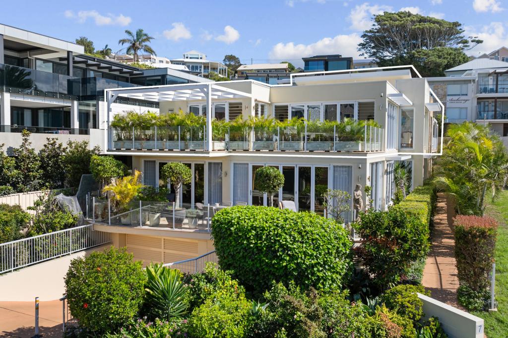 2/7 PAINTERS LANE, TERRIGAL, NSW 2260