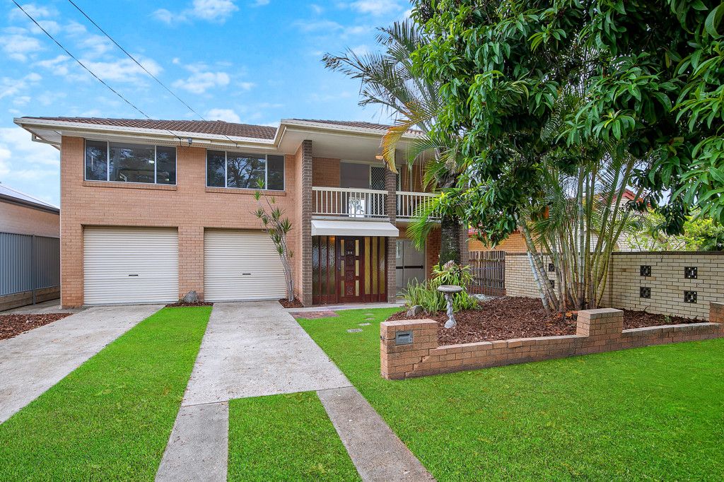 24 Sunnyside Rd, Scarborough, QLD 4020