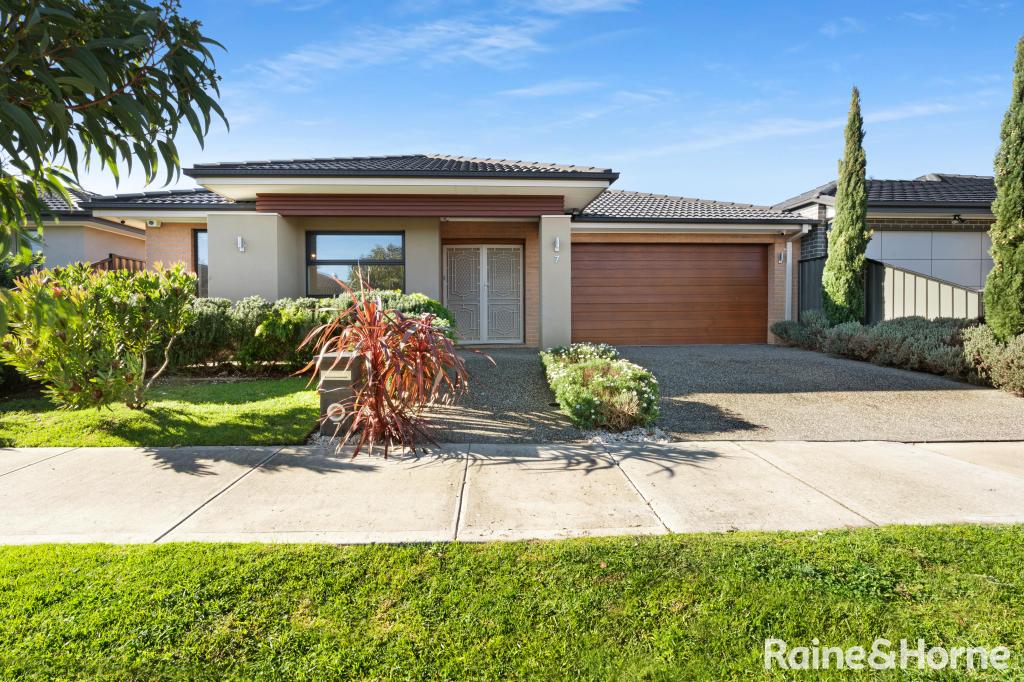 7 Esteem Rd, Craigieburn, VIC 3064