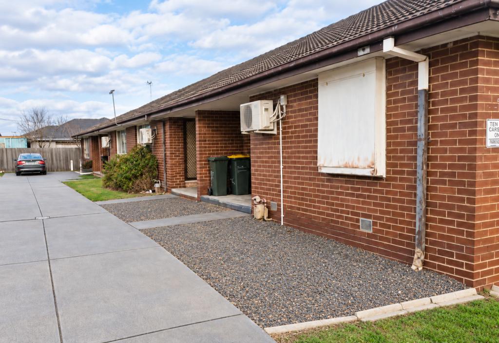 2/16 Buchanan St, St Albans, VIC 3021