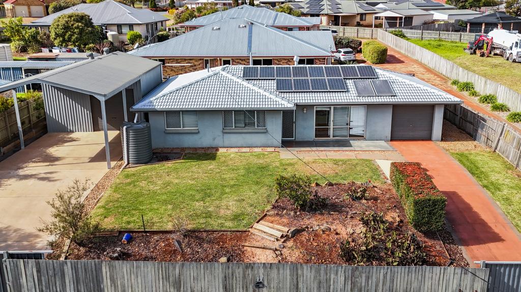 22 Spencer St, Harristown, QLD 4350