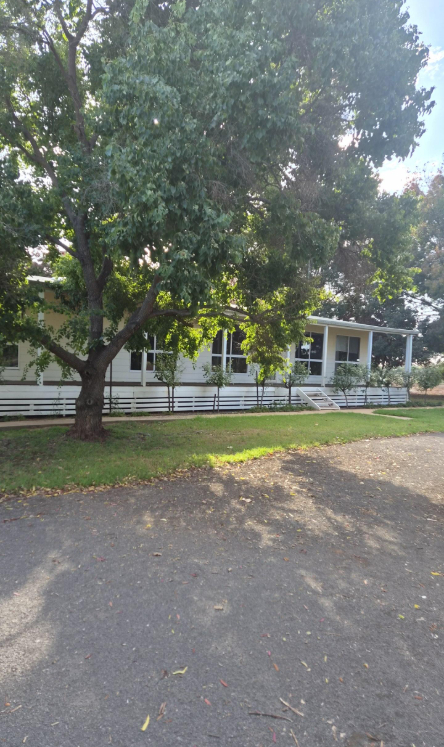 126 Toorak Rd, Leeton, NSW 2705