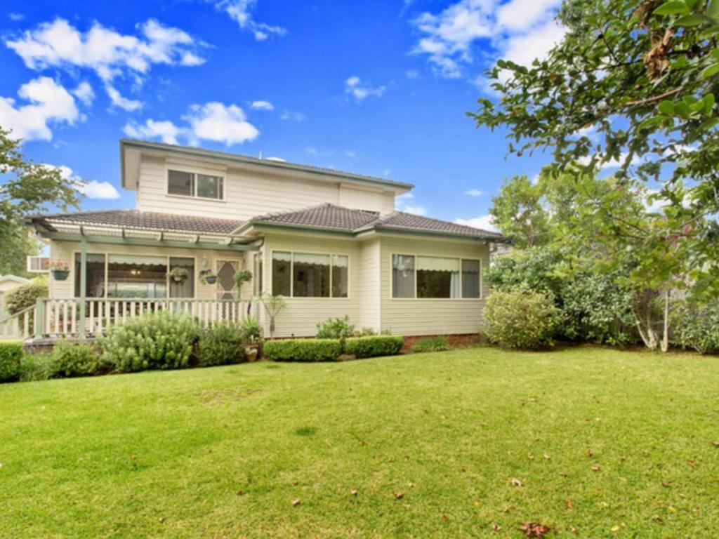 209 Galston Rd, Hornsby Heights, NSW 2077