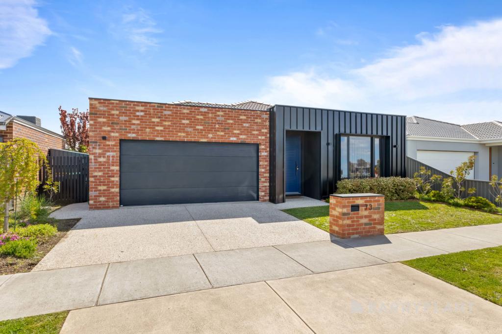 73 CHASE BVD, ALFREDTON, VIC 3350