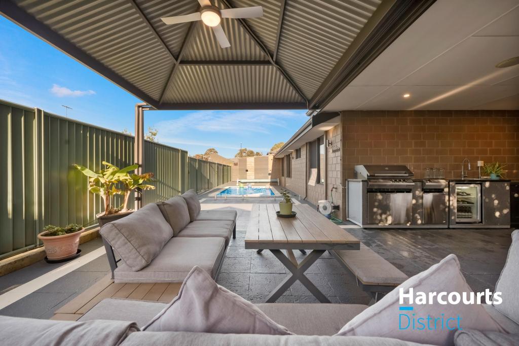 25 Karlak Cct, Forrestfield, WA 6058