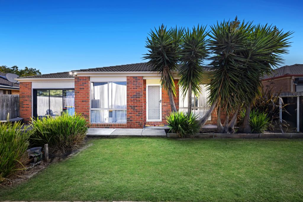 19 Providence Dr, Cranbourne West, VIC 3977