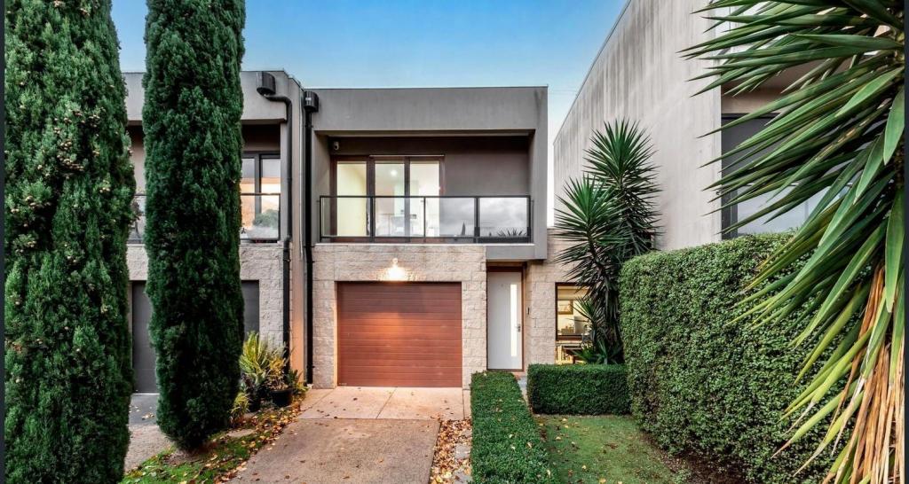 7 Diamond Bvd, Greensborough, VIC 3088